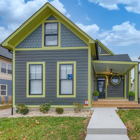 It'S All Good - Two Homes Sleeps 18